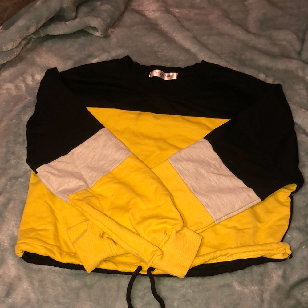 Angashion Small crop long sleeve